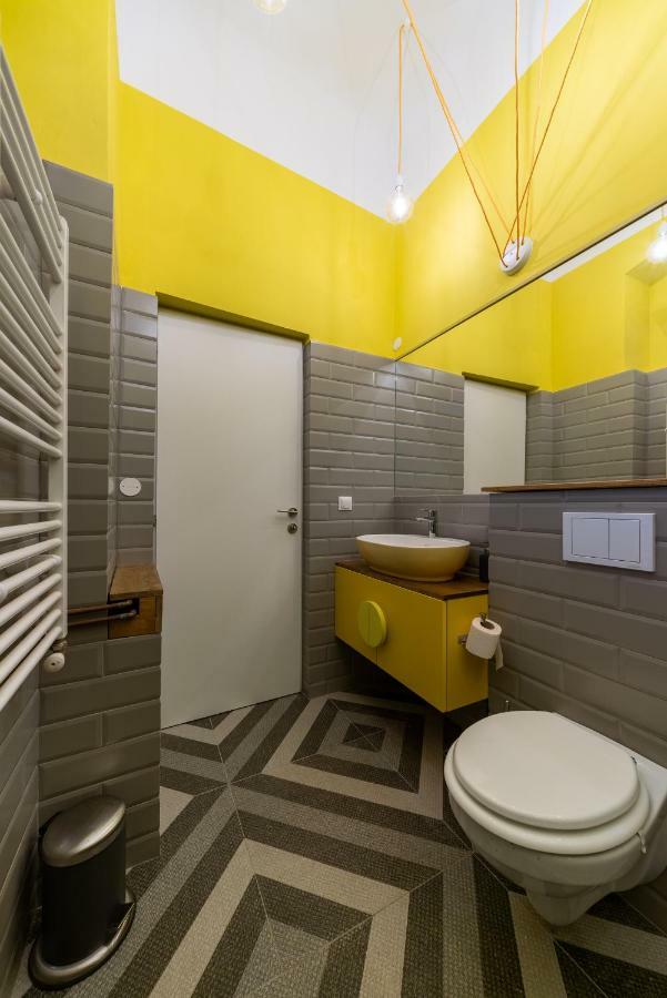 The Yellow Umbrella Studio Cluj-Napoca Buitenkant foto