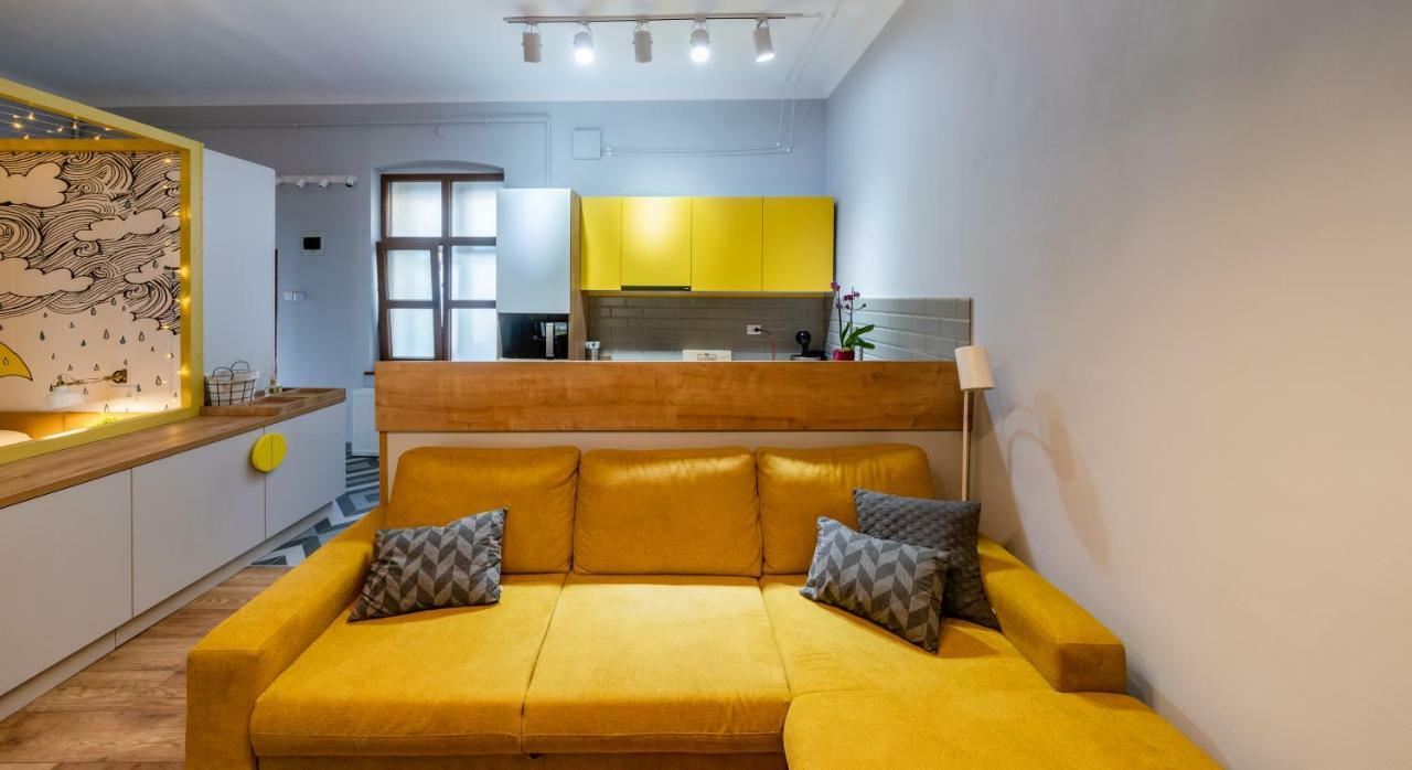 The Yellow Umbrella Studio Cluj-Napoca Buitenkant foto