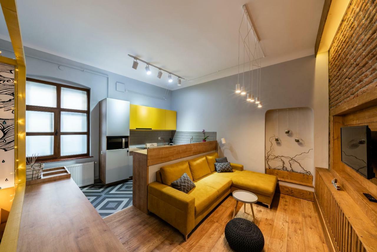 The Yellow Umbrella Studio Cluj-Napoca Buitenkant foto